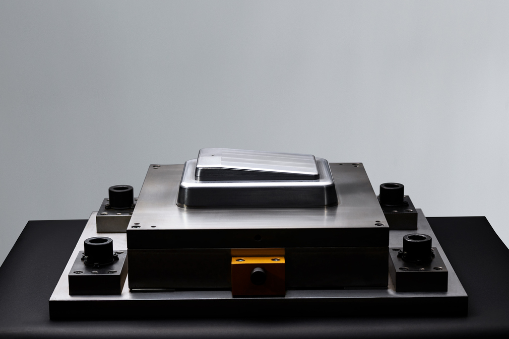 Tiefziehwerkzeug aus dem industriellen Werkzeugbau für Metallverarbeitung