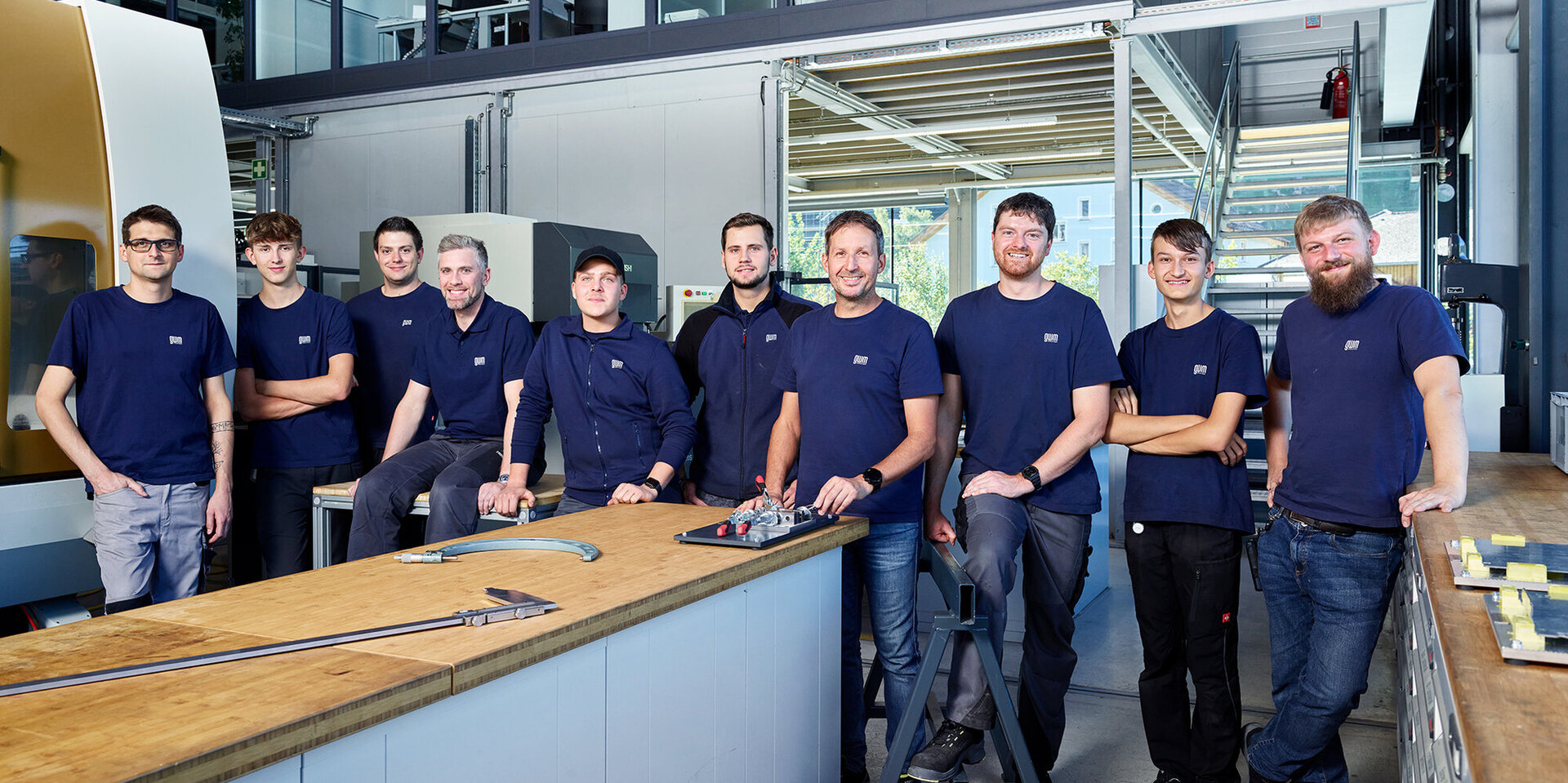 Teammitglieder im Werkzeugbau